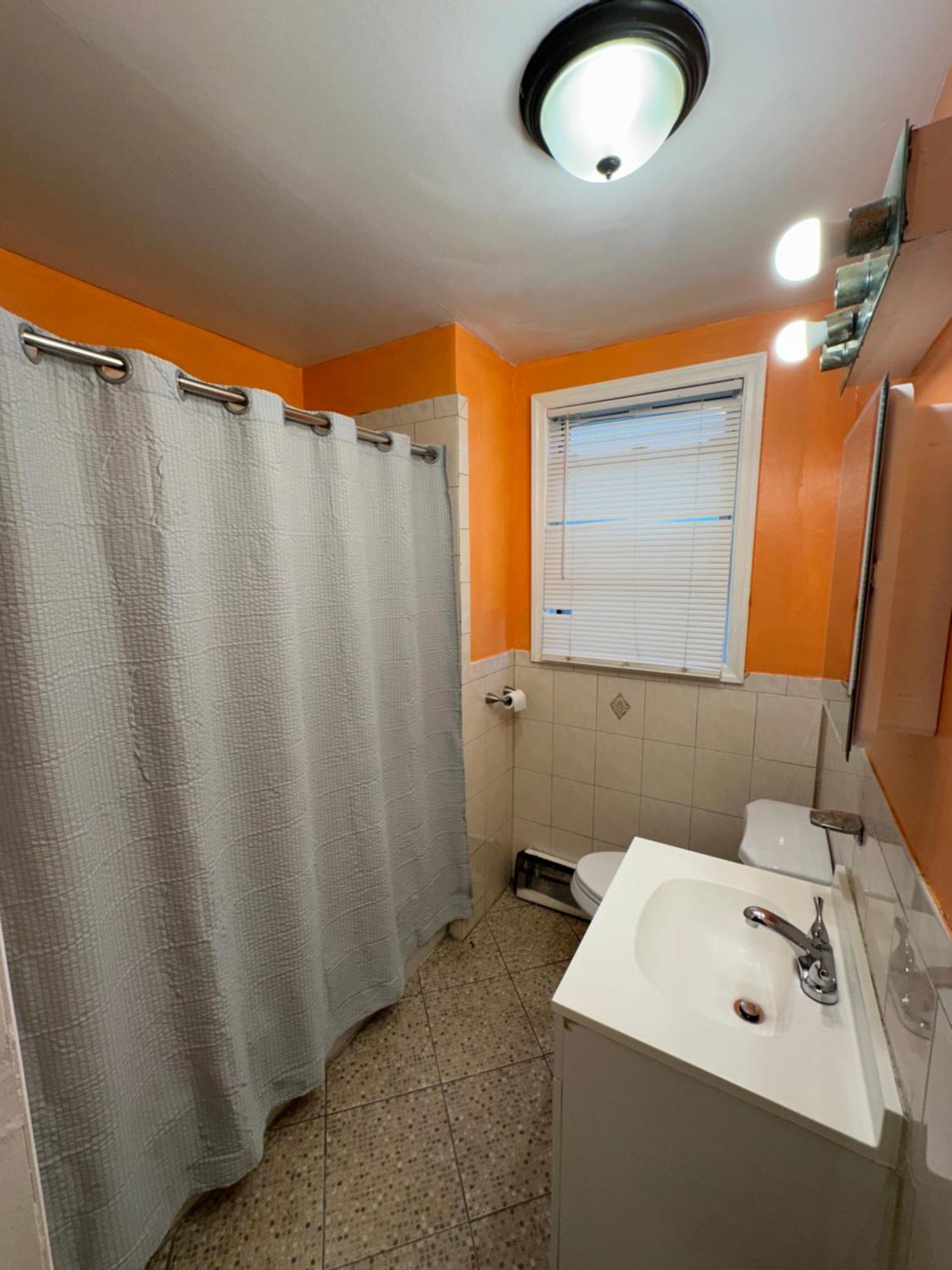 Fidelia Jade Room Queen Bed Minutes From Newark Liberty International Airport And Newark Penn Station Exterior photo